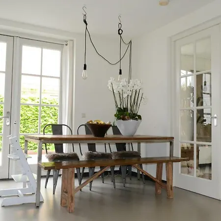 Spacious House Near Coast And City